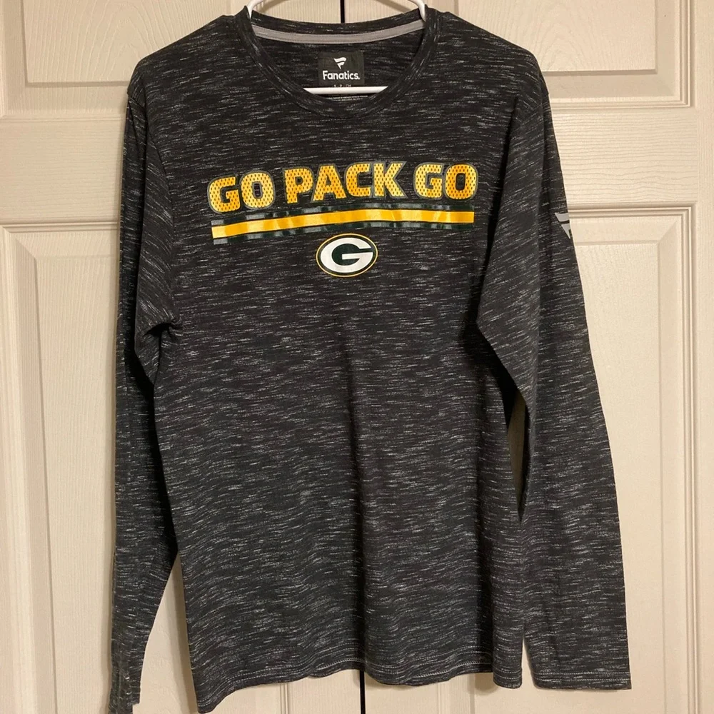 Green Bay Packers Football long sleeve t-shirt size small - Picture 3 of 6